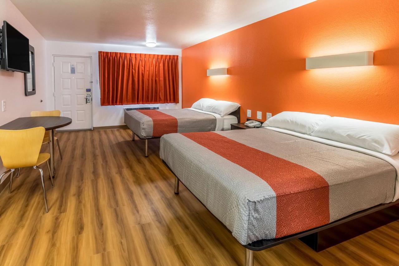 Motel 6-Arlington, Tx - Uta Εξωτερικό φωτογραφία