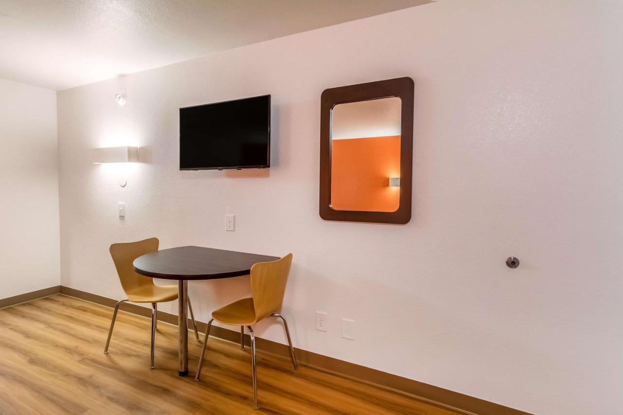 Motel 6-Arlington, Tx - Uta Εξωτερικό φωτογραφία