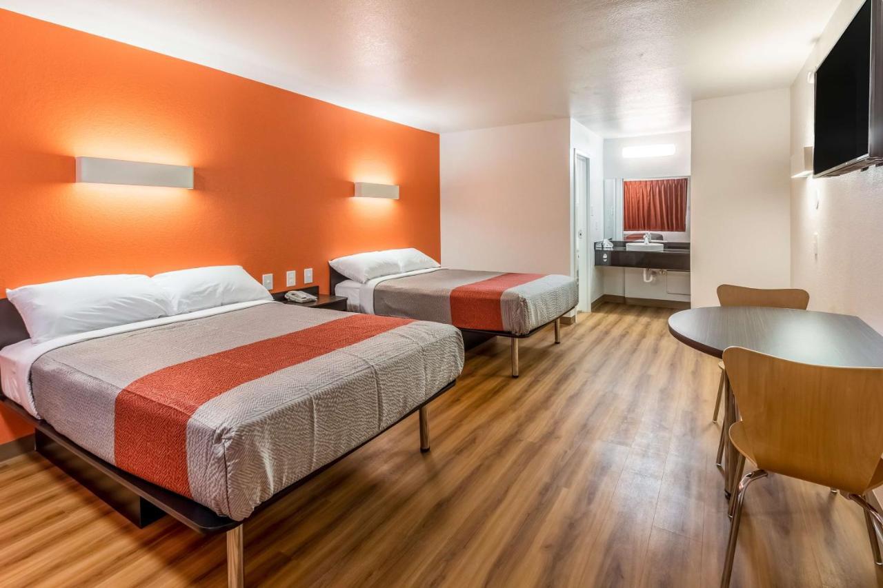 Motel 6-Arlington, Tx - Uta Εξωτερικό φωτογραφία